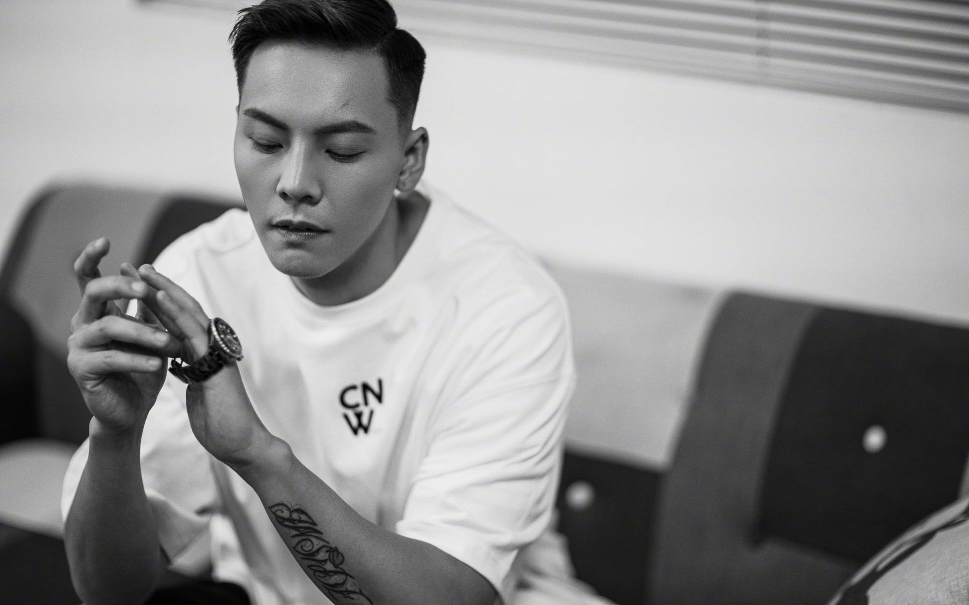 德国仰泳选手对位意大利劲敌,仰泳国际比赛视频